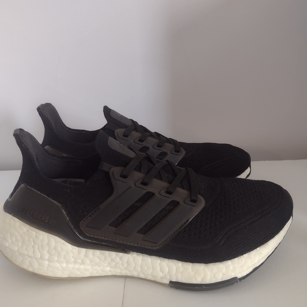adidas UltraBoost 21 Black Running Shoes Size 6.5  Sneakers - Picture 2 of 11